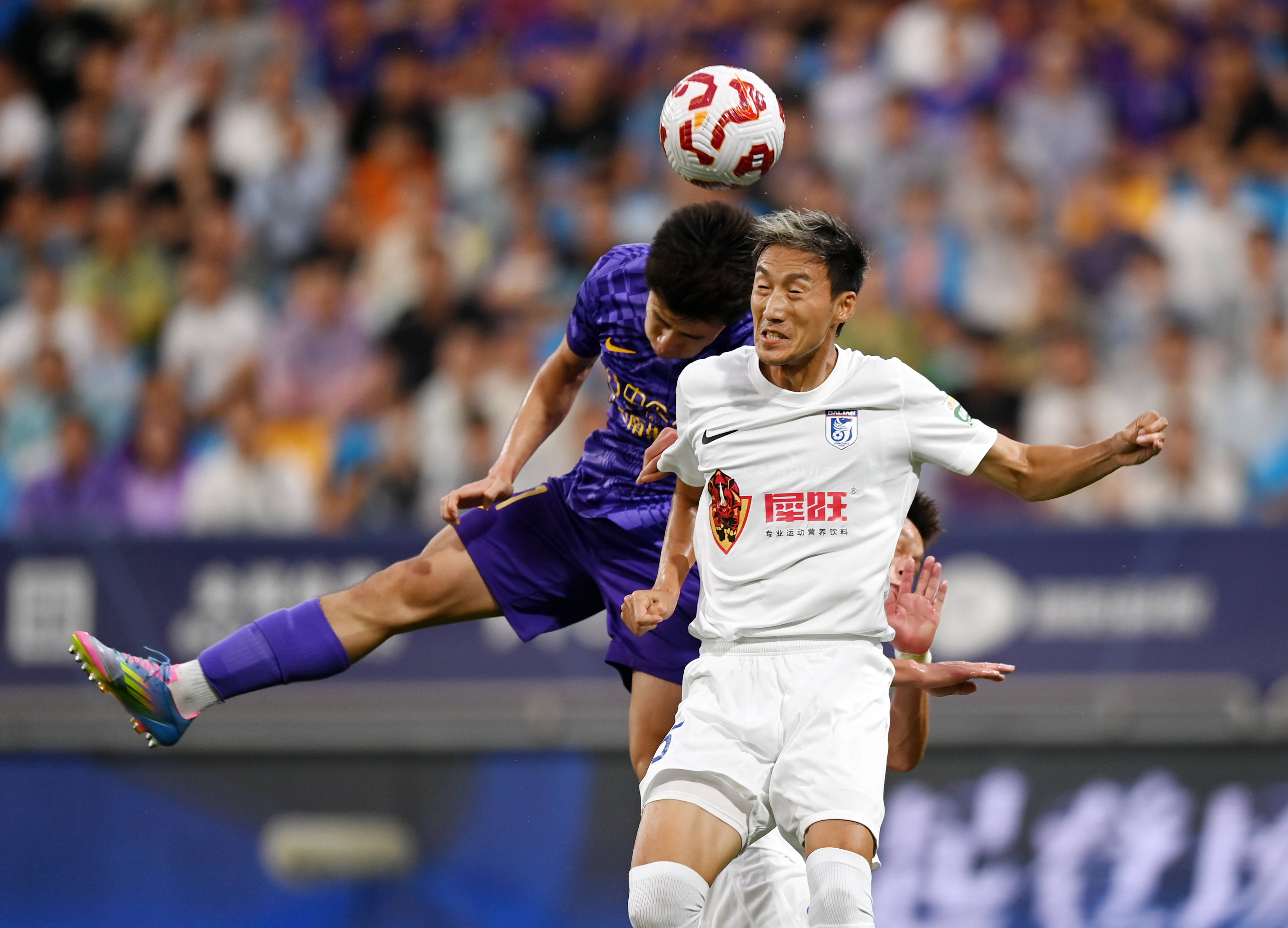 轻人走上篮 轻人走上篮