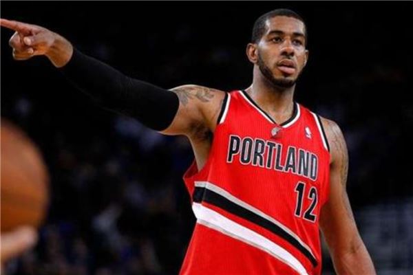 为她提供详 为她提供详